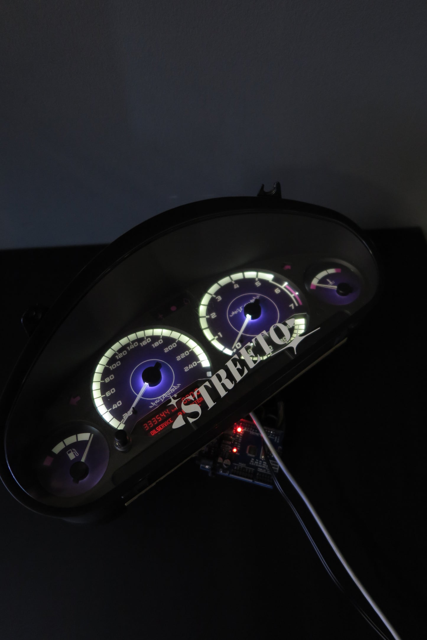 E36 Dials "Bulls Eye"