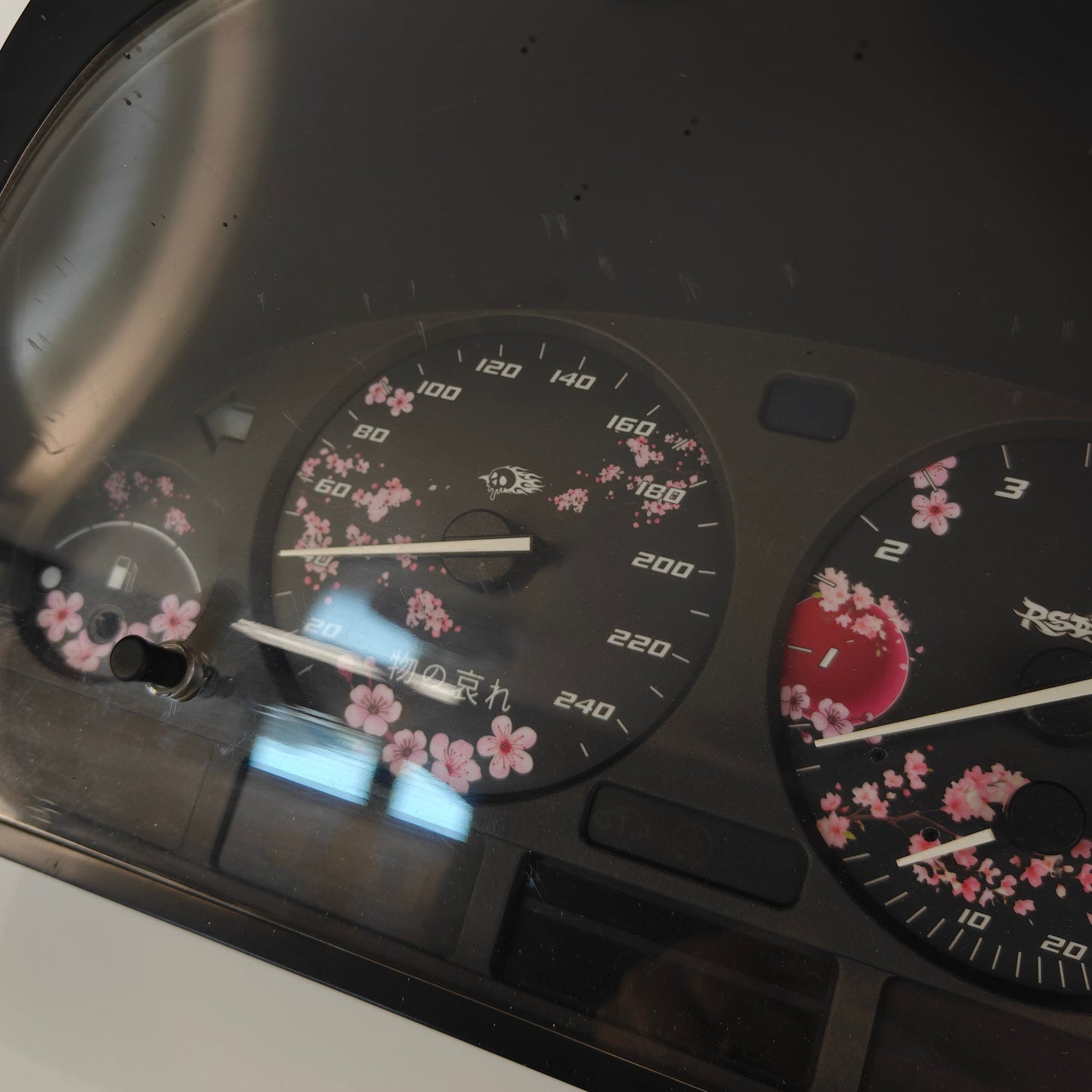 E39 Dials "Cherry Blossom"